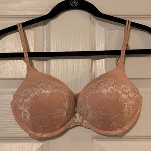 Victoria’s Secret Bombshell bra